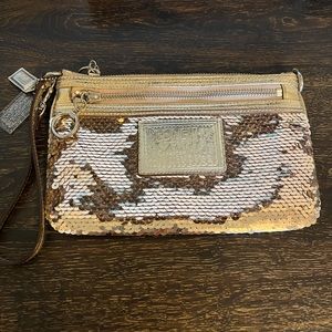 Coach Poppy wristlet
